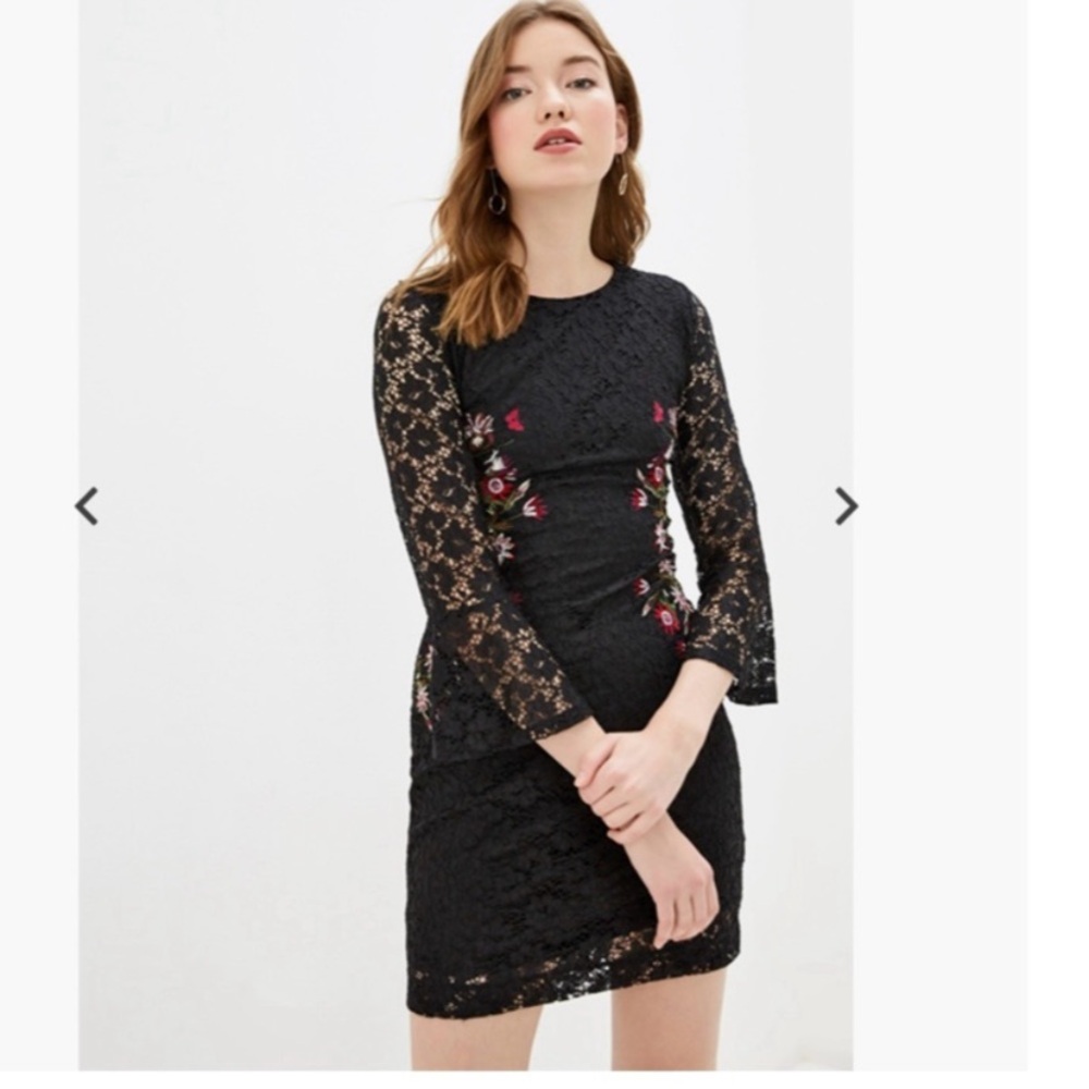 Desigual Dress Floral Embroidered Lace Bell Sleeve Black Size 44 Large cyberpunk